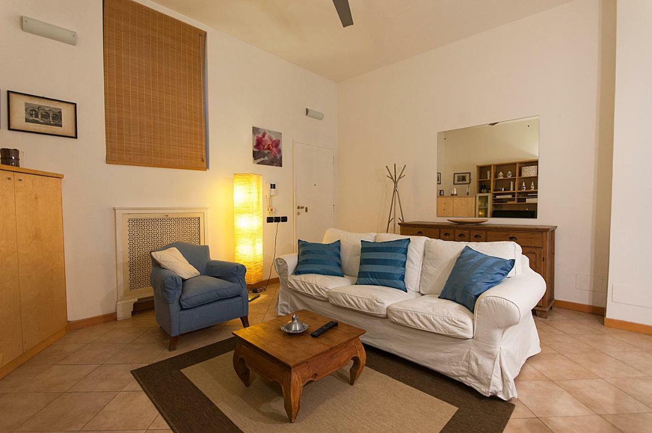 Elegant Apartment In Sant'Ambrogio 밀라노 외부 사진
