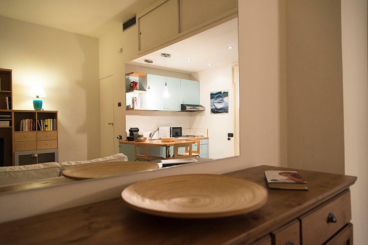 Elegant Apartment In Sant'Ambrogio 밀라노 외부 사진