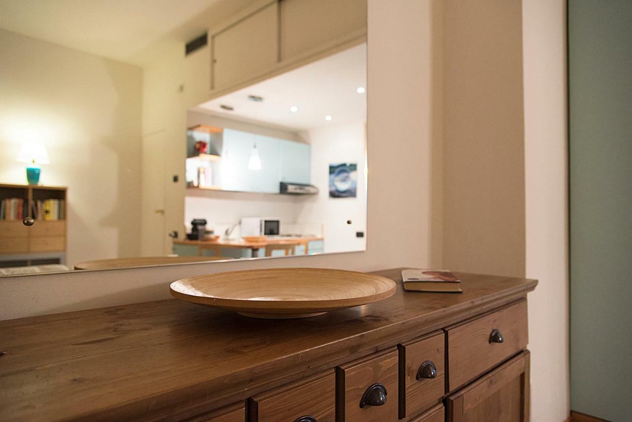 Elegant Apartment In Sant'Ambrogio 밀라노 외부 사진